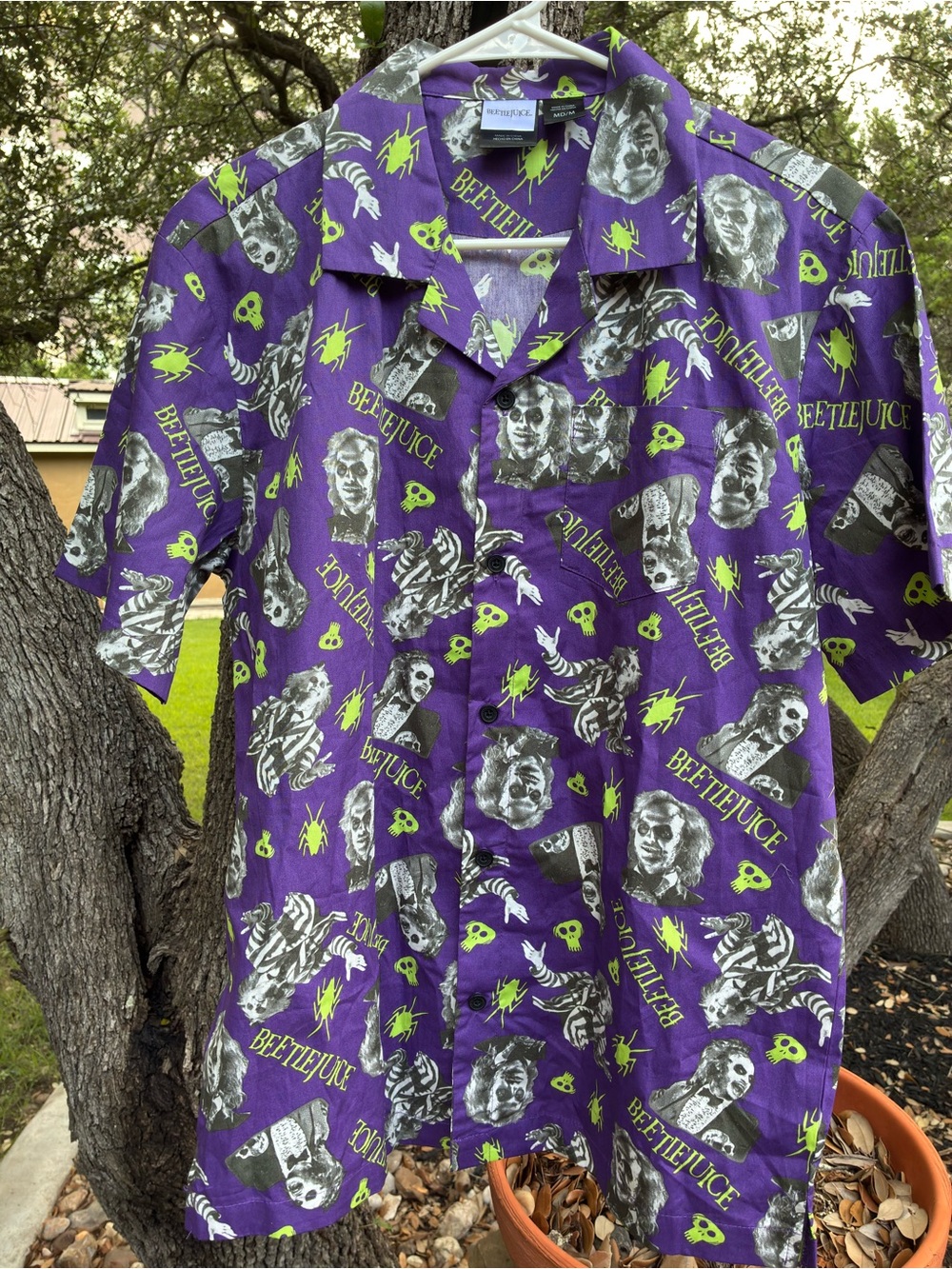 Beetlejuice Graphic Purple Short-Sleeve Shirt Button Up Collared Size M